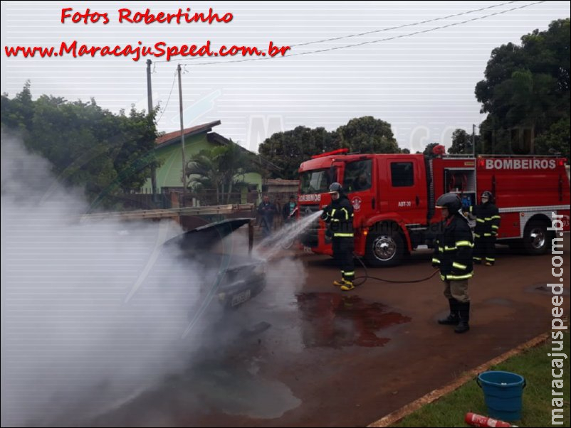 Maracaju: Corpo de Bombeiros atendem ocorrência de incêndio a veículo na Vila Juquita