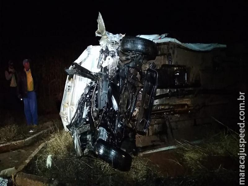 Maracaju: Grave acidente na Rodovia Ms-157, resulta na morte de duas jovens maracajuense Maracaju: Grave acidente na Rodovia Ms-157, resulta na morte de duas jovens maracajuense