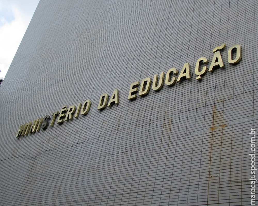 MEC vai abrir 4 mil novas inscrições para Bolsa Permanência até dia 29 MEC vai abrir 4 mil novas inscrições para Bolsa Permanência até dia 29