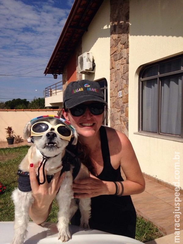 Mulher combate doença degenerativa ao lado de cachorro que ficou famoso no Instagram: Mulher combate doença degenerativa ao lado de cachorro que ficou famoso no Instagram: