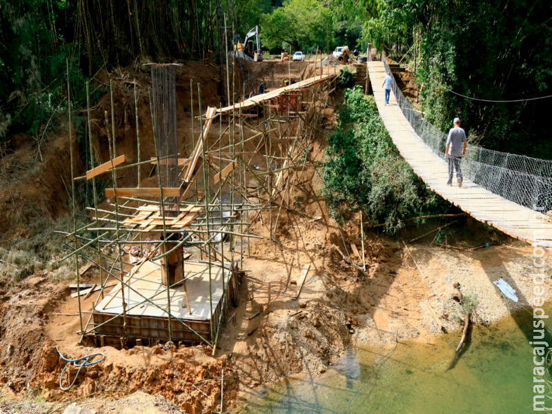 Nova ponte de concreto no Rio Salobra, em Bodoquena, beneficia turismo e agronegócio