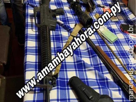 Polícia apreende escopeta e réplicas de fuzis em propriedades do PCC Polícia apreende escopeta e réplicas de fuzis em propriedades do PCC