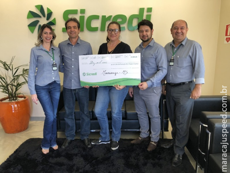 Prêmio mensal de 10 mil da Promoção “Vem pro Sicredi Poupar e Ganhar” saiu em Maracaju Prêmio mensal de 10 mil da Promoção “Vem pro Sicredi Poupar e Ganhar” saiu em Maracaju