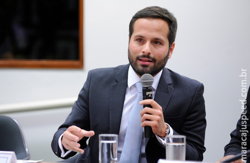 Projeto amplia tempo de detenção para quem dificulta defesa de criança Projeto amplia tempo de detenção para quem dificulta defesa de criança