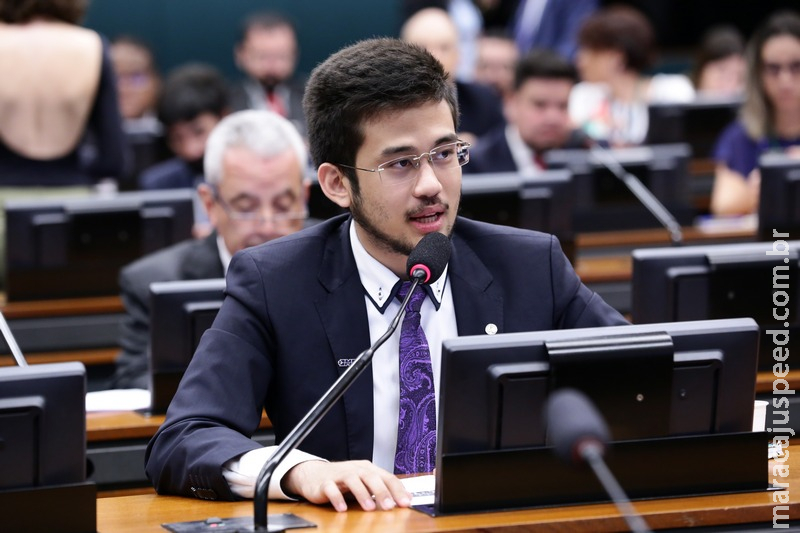 Projeto determina que escolas estimulem alunos a limpar salas de aula
