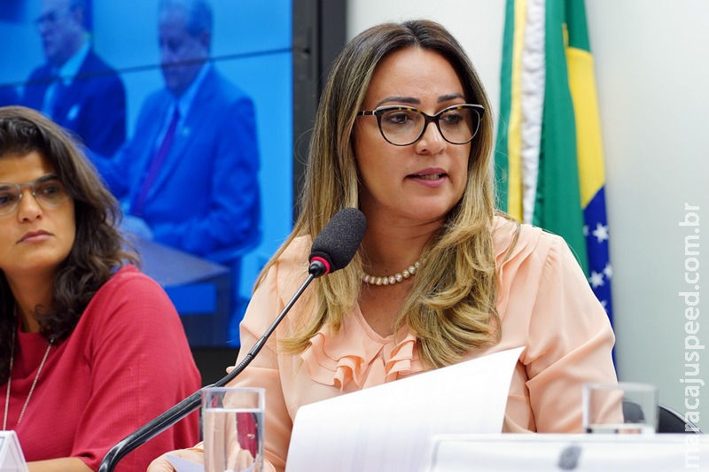 Projeto isenta de tributos medicamentos destinados a doenças raras Projeto isenta de tributos medicamentos destinados a doenças raras