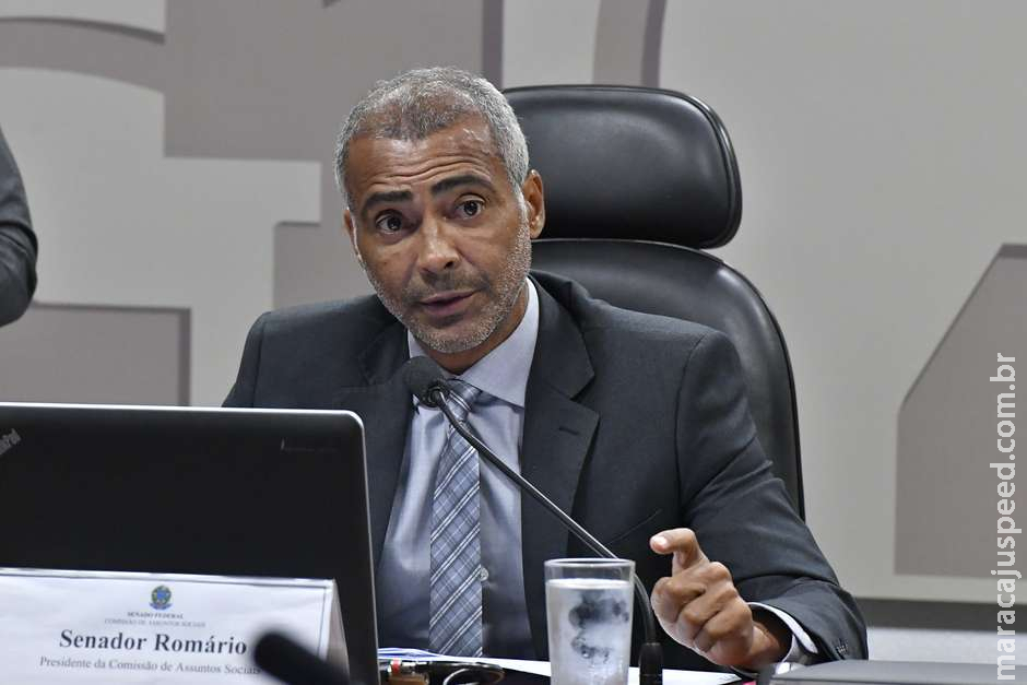 Romário é denunciado em caso envolvendo acidente de carro Romário é denunciado em caso envolvendo acidente de carro