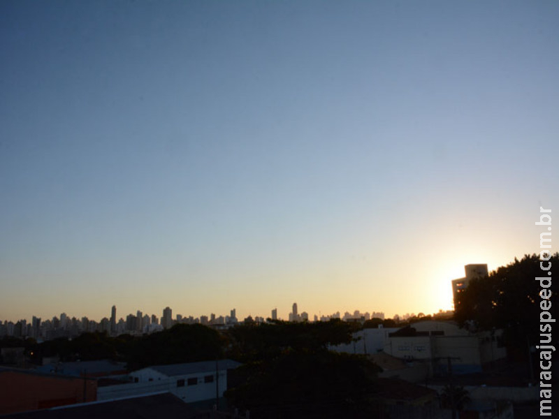 Sexta-feira com tempo firme e calor de 32°C em MS Sexta-feira com tempo firme e calor de 32°C em MS