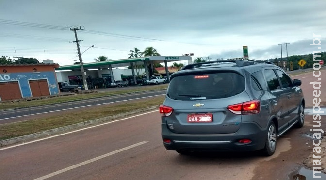 Taxista é autuado por fazer transporte intermunicipal clandestino