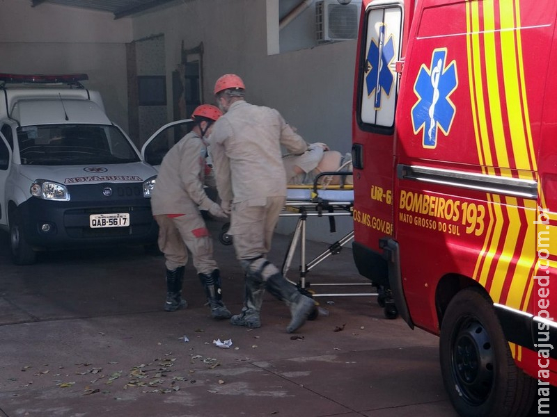 Trabalhador fica gravemente ferido ao cair em buraco de 4 metros em fábrica de MS, diz Corpo de Bombeiros Trabalhador fica gravemente ferido ao cair em buraco de 4 metros em fábrica de MS, diz Corpo de Bombeiros