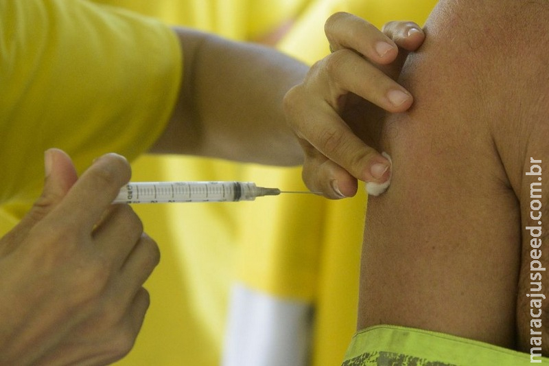 Vacinação contra gripe é estendida para toda população