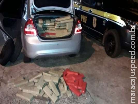 Veículo roubado é recuperado com 600kg de maconha