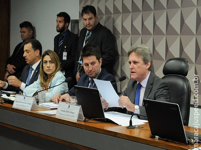 Aprovada MP da Liberdade Econômica, com regras trabalhistas e fim do eSocial Aprovada MP da Liberdade Econômica, com regras trabalhistas e fim do eSocial