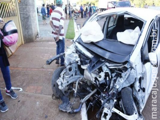 Bebê arremessado em acidente na Lúdio Coelho recebe alta de UTI pediátrica 