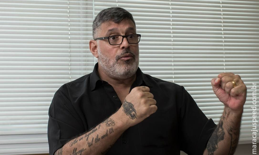 “BOLSONARO É MINHA MAIOR DECEPÇÃO”, CRITICA A METRALHADORA FROTA “BOLSONARO É MINHA MAIOR DECEPÇÃO”, CRITICA A METRALHADORA FROTA
