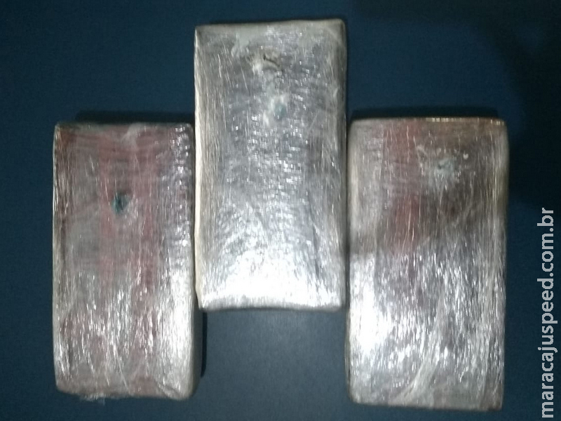 Cocaína encontrada em ônibus foi apreendida pelo DOF Cocaína encontrada em ônibus foi apreendida pelo DOF