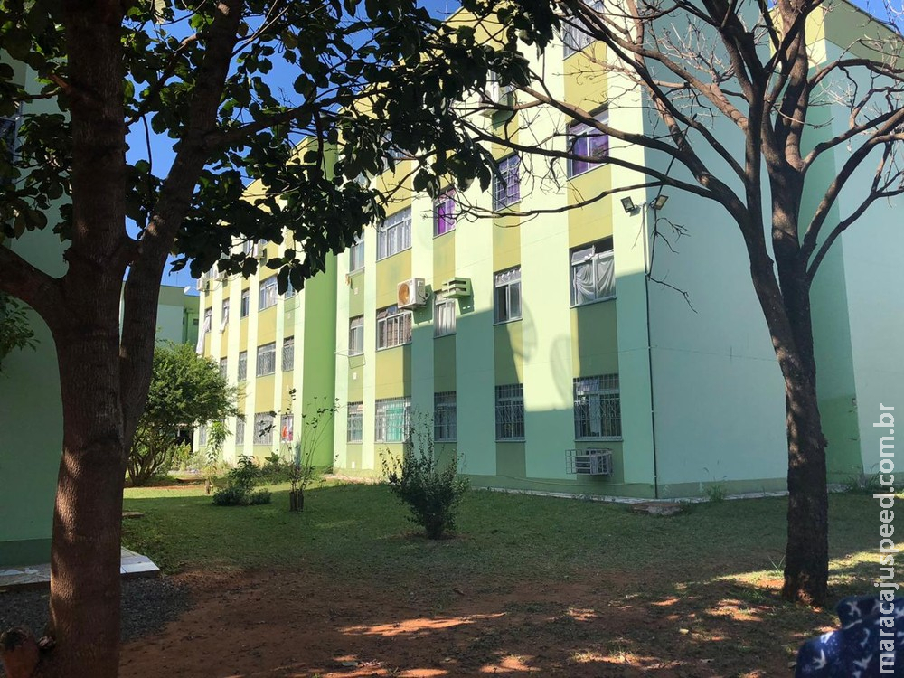 Curto-circuito em ferro de passar roupas causa incêndio e assusta idosos e moradores de residencial