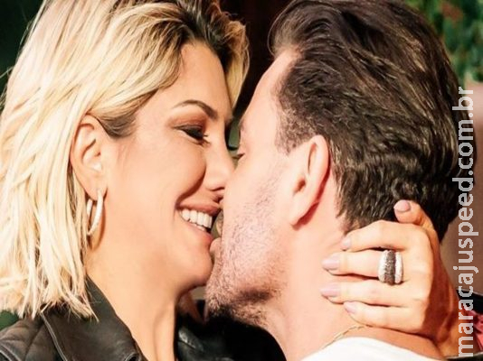 Eduardo Costa fala sobre relação com Fontenelle: “Amigos que transam” 