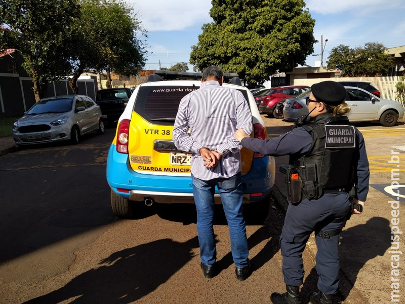 Estelionatário é preso após tentar dar golpe Estelionatário é preso após tentar dar golpe