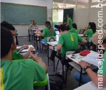 Governo compra R$ 1 milhão em microcomputadores para escolas estaduais Governo compra R$ 1 milhão em microcomputadores para escolas estaduais
