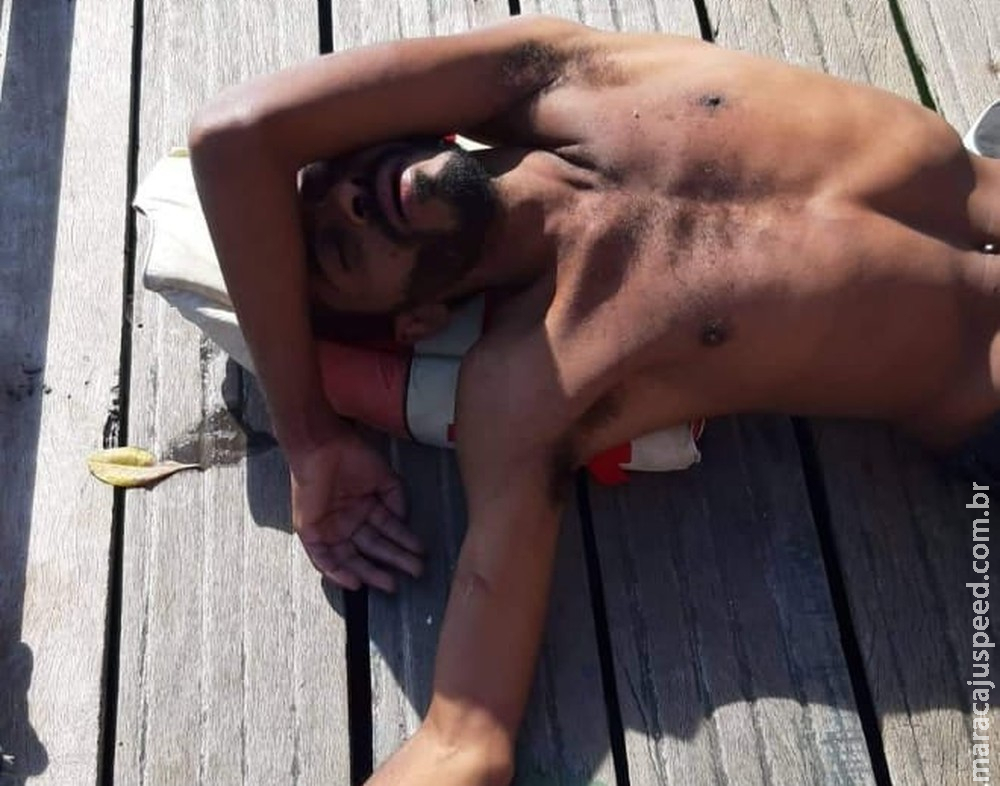 Homem sobrevive ao ficar 6 dias sem comer e beber após se perder na mata Homem sobrevive ao ficar 6 dias sem comer e beber após se perder na mata
