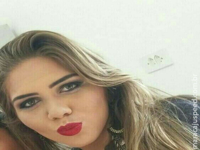 Mãe é assassinada e bebê de 4 meses é encontrada viva ao lado do corpo da vítima Mãe é assassinada e bebê de 4 meses é encontrada viva ao lado do corpo da vítima