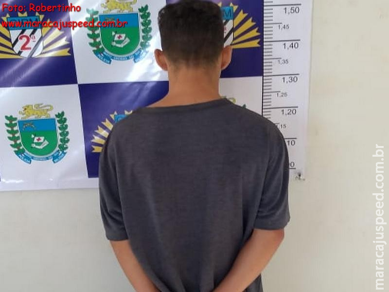 Maracaju: Adolescente é apreendido com maconha na Vila Juquita Maracaju: Adolescente é apreendido com maconha na Vila Juquita