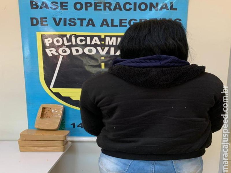 Maracaju: PMRv prende passageira de ônibus com 4 kg de crack que revenderia no estado de MG