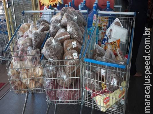 Operação do Procon-MS flagra produtos estragados em supermercado