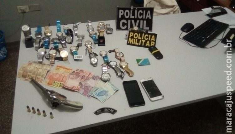 Polícia prende jovens responsáveis por roubar joalheria em MS Polícia prende jovens responsáveis por roubar joalheria em MS