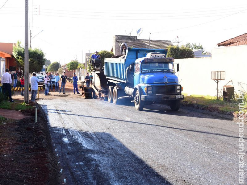 Prefeito Municipal Maurílio Ferreira Azambuja visita obras no Conjunto Porto Belo em Maracaju