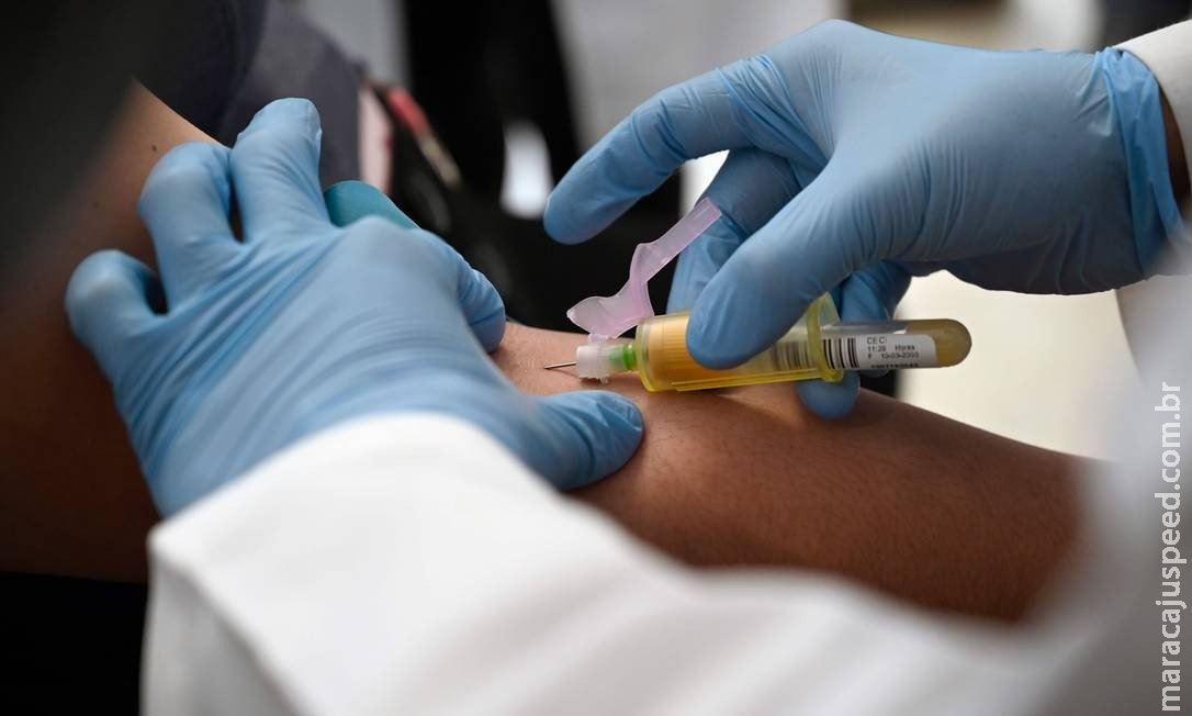 Vacina contra HIV entrará em fase avançada de teste em humanos em oito países, inclusive o Brasil Vacina contra HIV entrará em fase avançada de teste em humanos em oito países, inclusive o Brasil