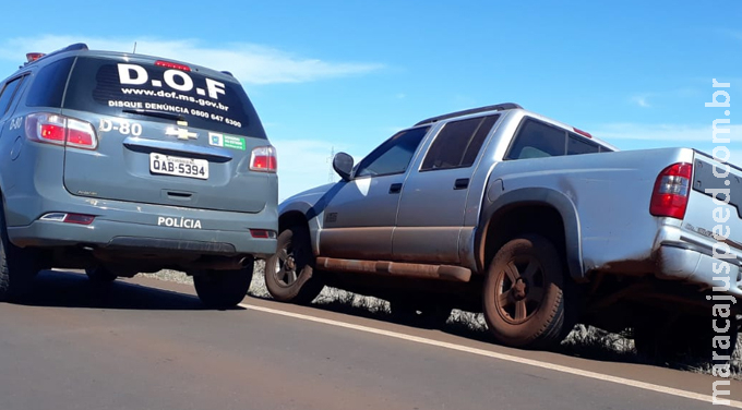 Veículo roubado foi apreendido pelo DOF na região de Amambai Veículo roubado foi apreendido pelo DOF na região de Amambai