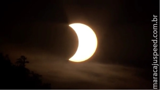 Veja imagens do eclipse no MS