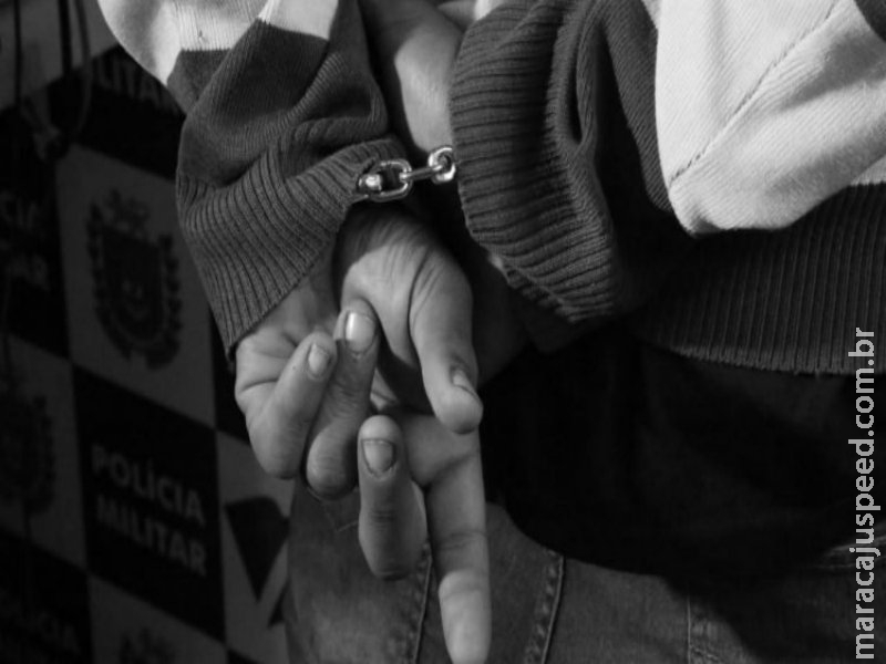 Adolescente é apreendido após matar idoso e espancar homem no Jardim Tijuca Adolescente é apreendido após matar idoso e espancar homem no Jardim Tijuca