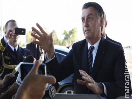 Bolsonaro nega que interferiu no Coaf, Receita e PF para atrapalhar investigações Bolsonaro nega que interferiu no Coaf, Receita e PF para atrapalhar investigações
