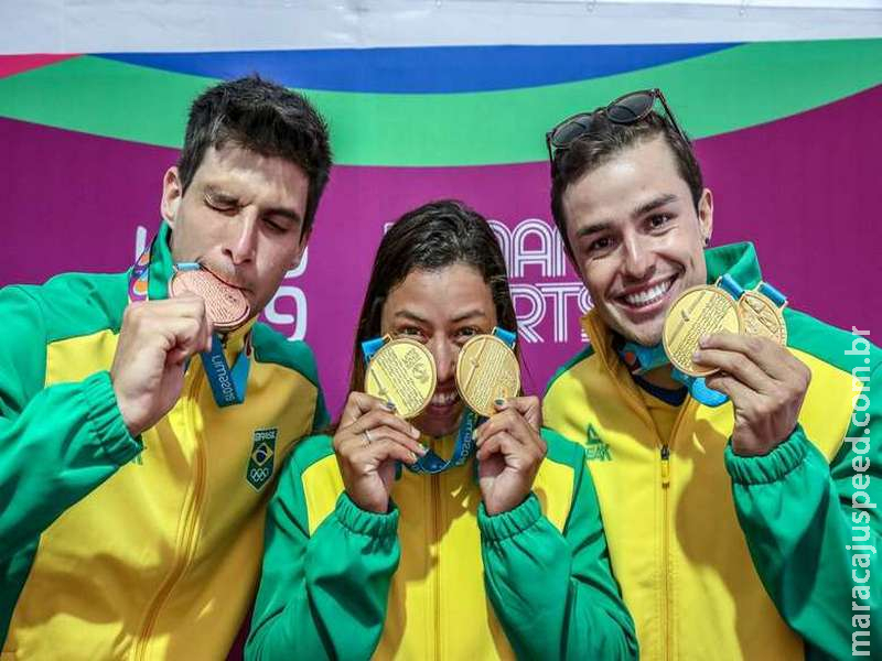 Brasil conquista quatro ouros em dia de mais de 10 medalhas Brasil conquista quatro ouros em dia de mais de 10 medalhas
