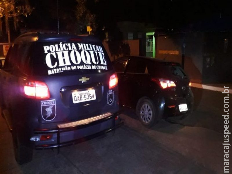 Carro roubado em sequestro-relâmpago no Centro é recuperado com traficantes Carro roubado em sequestro-relâmpago no Centro é recuperado com traficantes