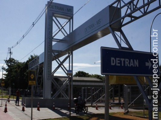 Detran negocia dívida e pede rescisão de contrato com empresa de radares no Estado