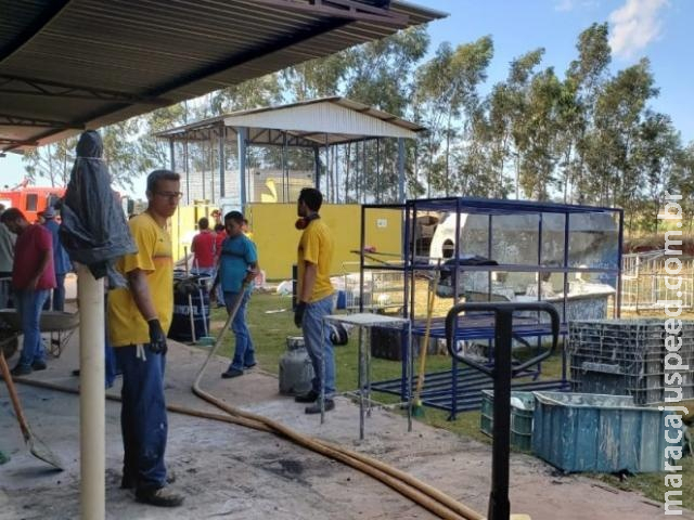 Explosão em fábrica de bolas deixa três funcionários feridos