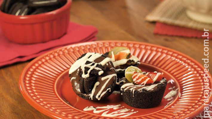 Mini torta de Oreo é sobremesa que não vai ao forno Mini torta de Oreo é sobremesa que não vai ao forno