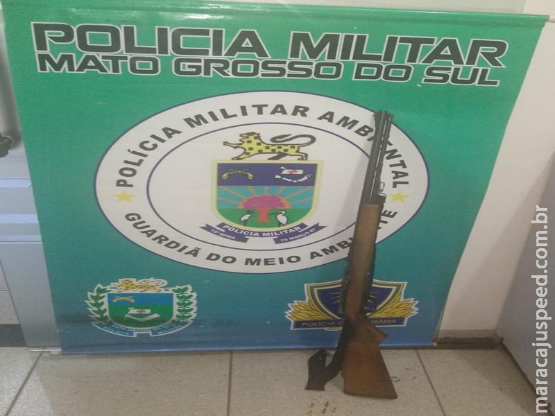 Polícia Militar Ambiental atende denúncia de caça ilegal e prende suspeito com rifle e munições Polícia Militar Ambiental atende denúncia de caça ilegal e prende suspeito com rifle e munições