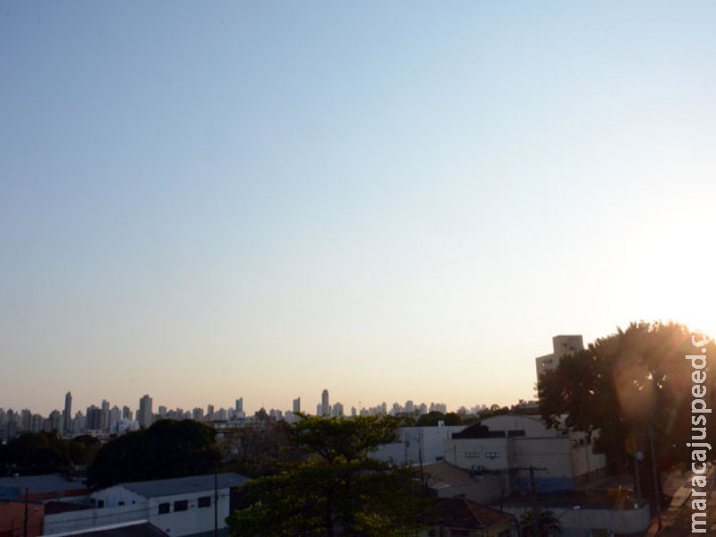 Quinta-feira terá calor de 38°C e baixa umidade do ar em MS Quinta-feira terá calor de 38°C e baixa umidade do ar em MS