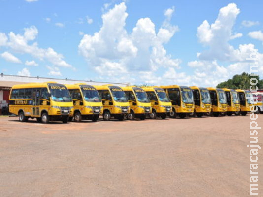 Ação judicial pede multa diária de R$ 10 mil a cada ônibus escolar parado