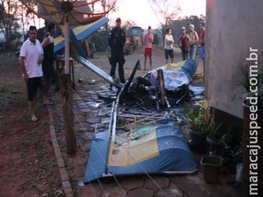 Avião ultraleve cai, mata criança de 5 anos e deixa outra ferida em MS
