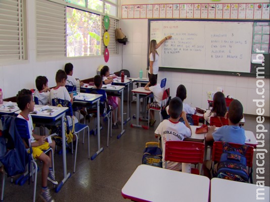 Base Nacional Comum Curricular começa nas escolas em 2020 Base Nacional Comum Curricular começa nas escolas em 2020