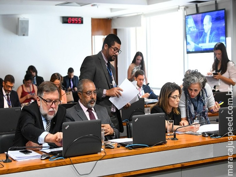 CAS analisa projeto que facilita laqueadura pelo SUS CAS analisa projeto que facilita laqueadura pelo SUS