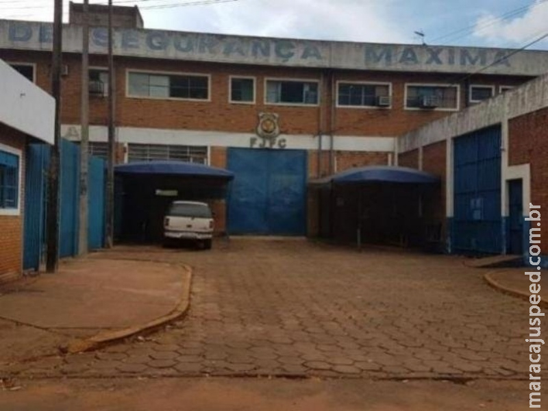 Cinco tentam e três detentos conseguem fugir escalando muralha da Máxima