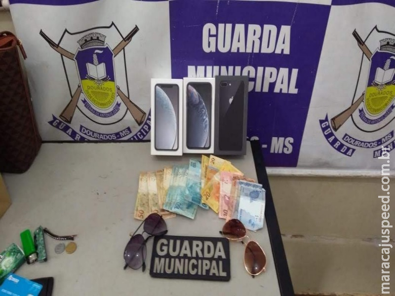 Colombianos e Venezuelana são presos após furtarem celulares no shopping