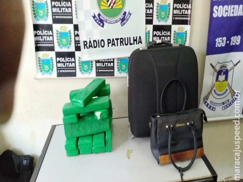 Contratada pelo narcotráfico da fronteira, sorrisiense é flagrada com mochila "recheada" de maconha